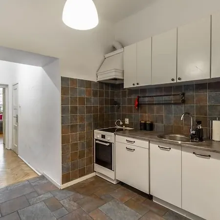 Apartment Close-central - Great Location- Stays- Freta